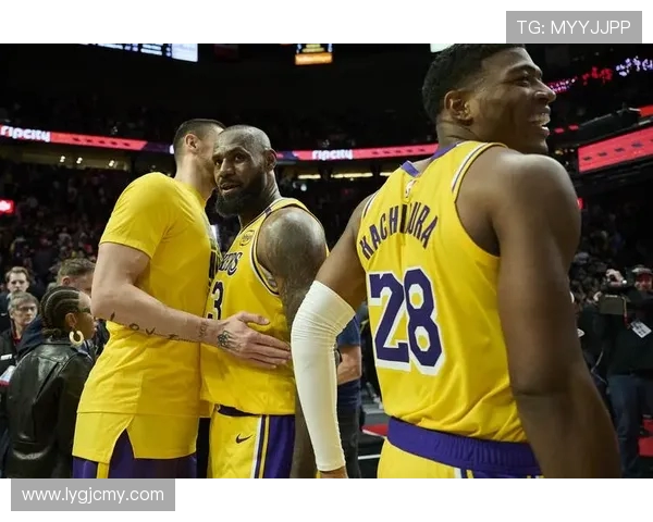 湖人对阵太阳精彩比赛回顾及全场录像分享